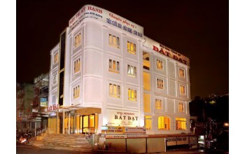 Khách sạn Bát Đạt Đà Lạt(3sao)